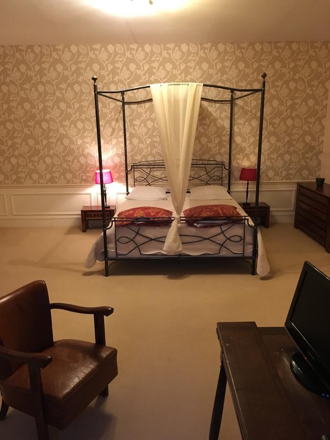 Manoir De La Graviere Panzió Mouzon  Kültér fotó