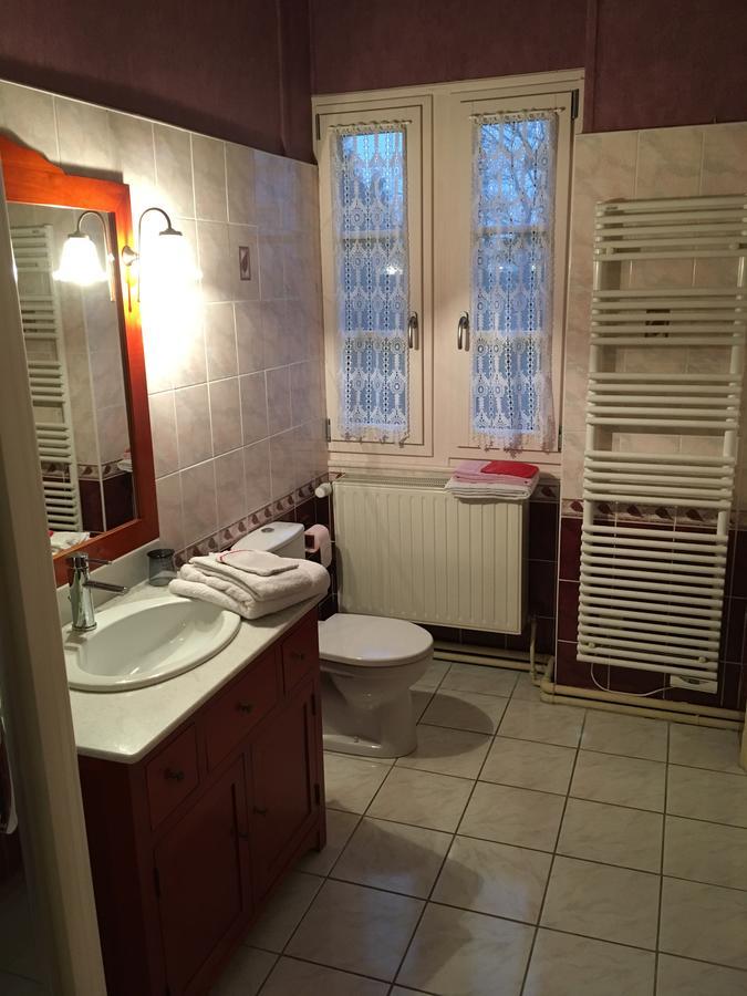 Manoir De La Graviere Panzió Mouzon  Kültér fotó